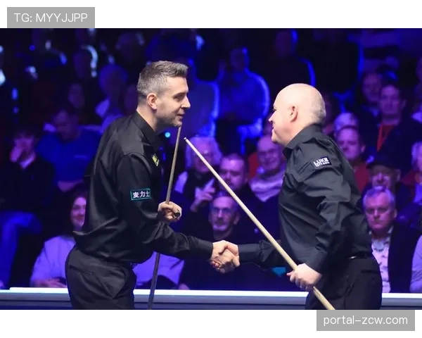 罗伯逊6-4击败希金斯 冠中冠晋级四强将战塞尔比